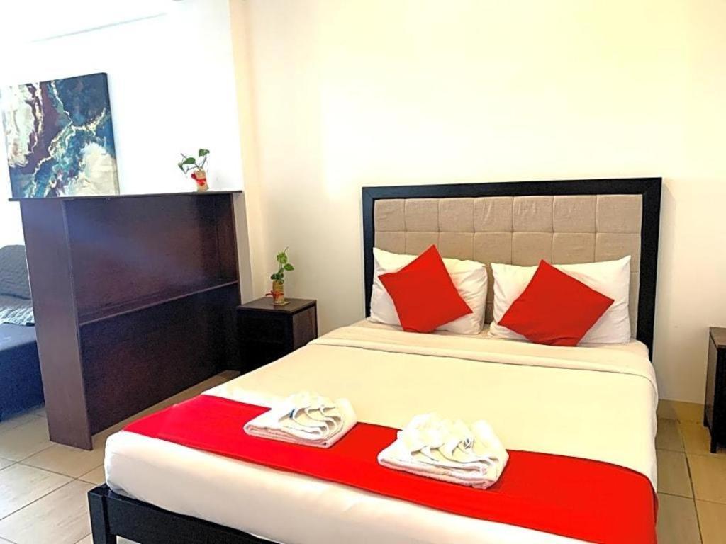 Oyo 150 Davao Airport View Hotel Екстериор снимка