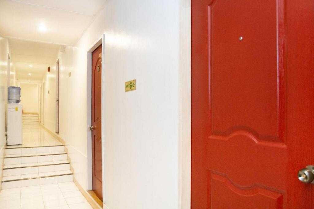 Oyo 150 Davao Airport View Hotel Екстериор снимка