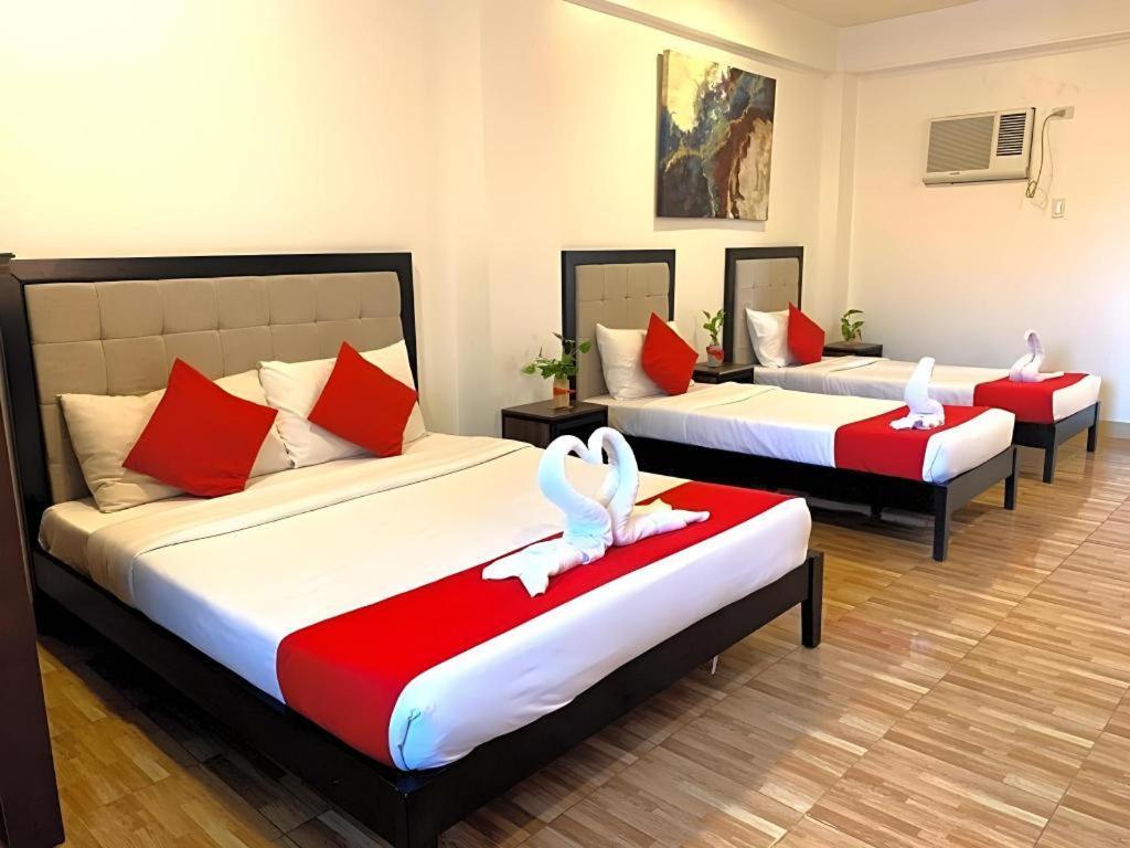 Oyo 150 Davao Airport View Hotel Екстериор снимка