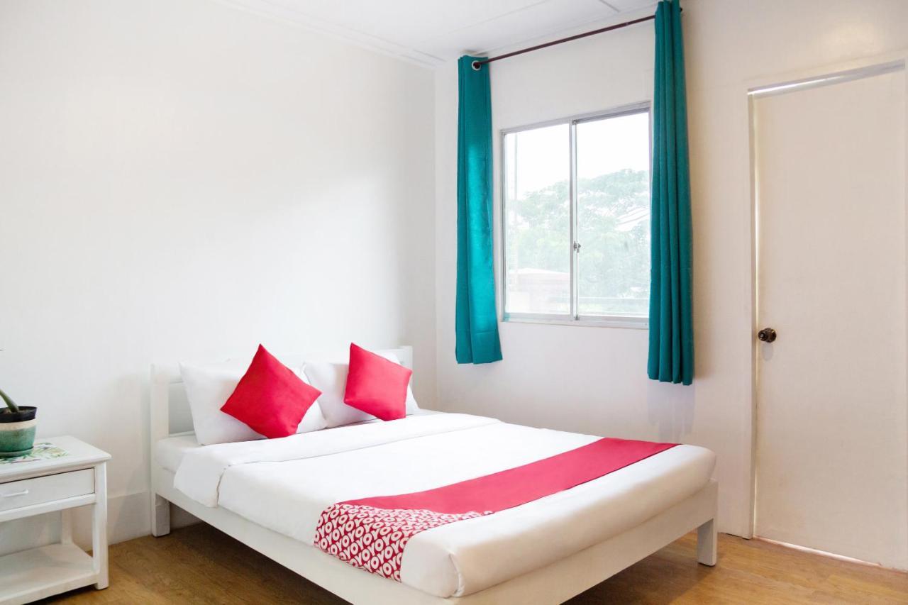 Oyo 150 Davao Airport View Hotel Екстериор снимка