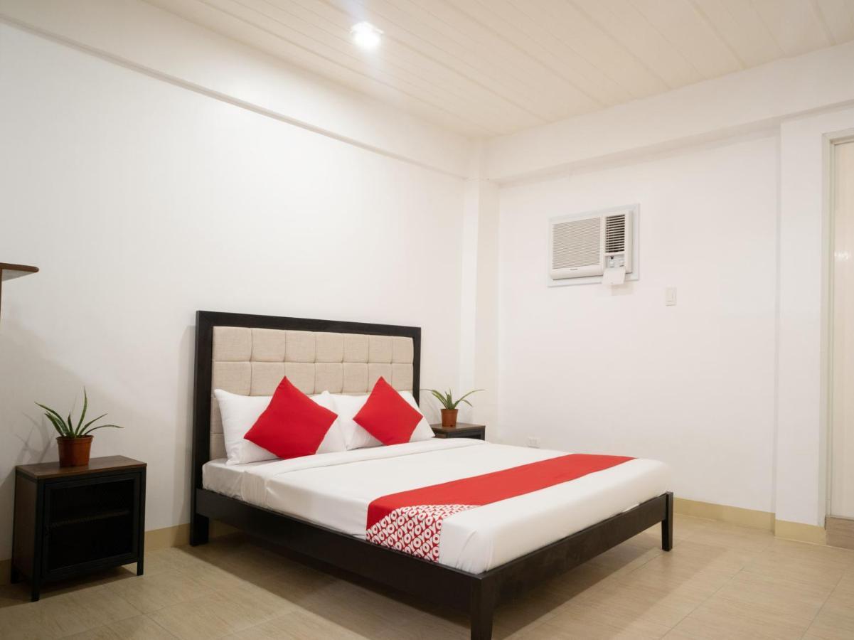 Oyo 150 Davao Airport View Hotel Екстериор снимка